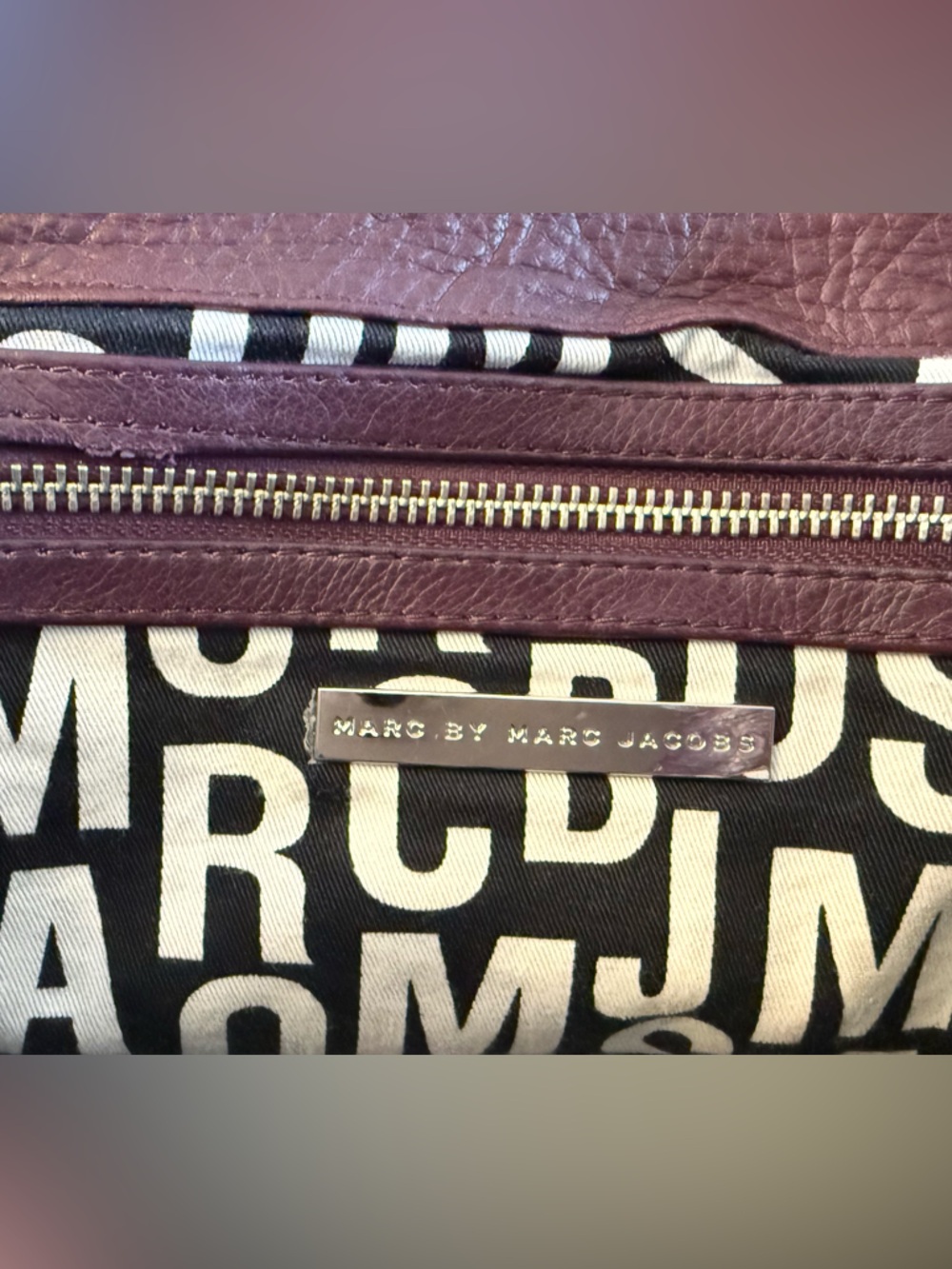 Early 2010s Vintage Marc by Marc Jacobs Totally Turnlock Quinn Satchel - Picture 11 of 11